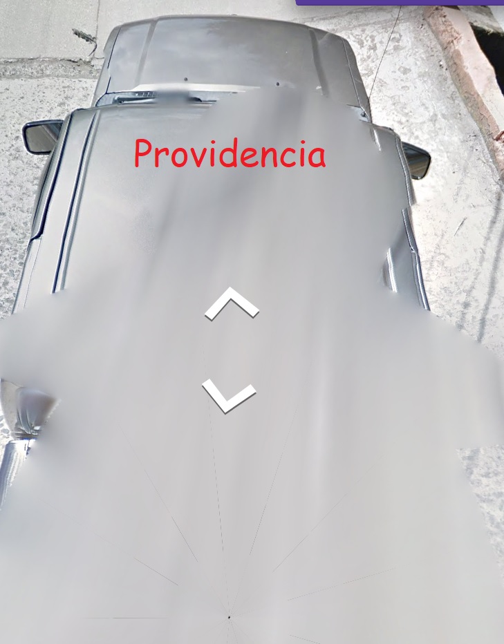 Large black car found in Providencia